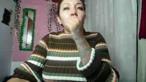Snapshot of callme_lolas chatting on 07-01-26, 02:13 paula online show from 07-01-26, 02:13