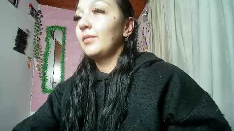 Snapshot of callme_lolas chatting on 07-07-26, 06:47 paula online show from 07-07-26, 06:47