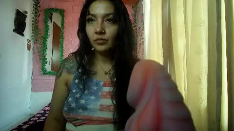 Snapshot of callme_lolas chatting on 07-18-26, 06:56 paula online show from 07-18-26, 06:56