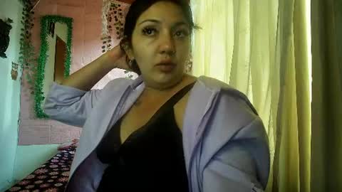 Snapshot of callme_lolas chatting on 07-20-26, 07:49 paula online show from 07-20-26, 07:49