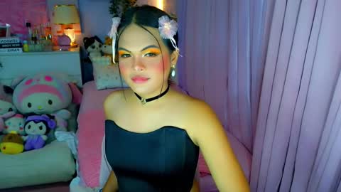 Mia online show from 03-25-26, 04:18