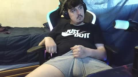 CallMeDusk online show from 04-19-26, 10:56