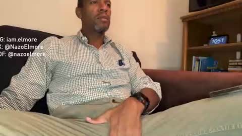 Snapshot of callmeelmore chatting on 07-15-26, 04:51 My name is Robert Dont be shysay hi I love to chat. For requests or dirty talk please use tips online show from 07-15-26, 04:51