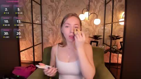 Snapshot of callmenora chatting on 11-07-25, 08:25 Nora online show from 11-07-25, 08:25