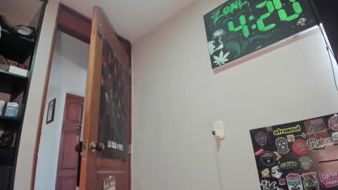 Emma online show from 12-19-24, 07:18