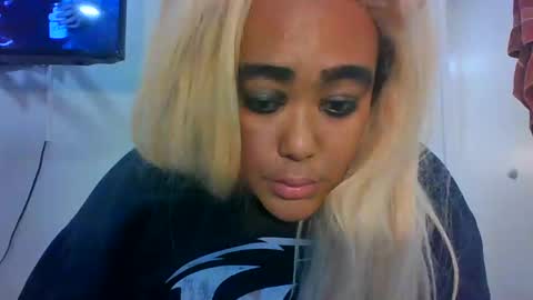 Snapshot of cals9x chatting on 12-01-24, 11:04 camzxoxox online show from 12-01-24, 11:04