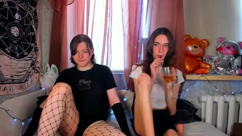 Snapshot of calvin_kevin_grem chatting on 02-19-26, 07:37 Calvin Kevin Grem online show from 02-19-26, 07:37