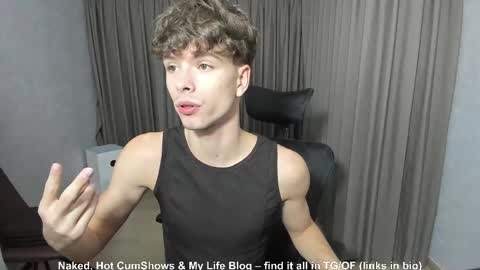 Snapshot of calvin_loves_you chatting on 10-07-25, 02:14 Hey I am Calvin online show from 10-07-25, 02:14