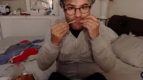 Snapshot of calvinjohnlad chatting on 11-10-25, 12:20 Calvinjohnlad online show from 11-10-25, 12:20