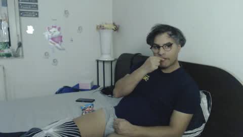 Snapshot of calvinjohnlad chatting on 12-05-25, 06:04 Calvinjohnlad online show from 12-05-25, 06:04