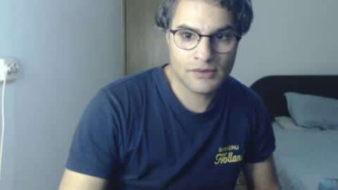 Snapshot of calvinjohnlad chatting on 12-21-25, 04:58 Calvinjohnlad online show from 12-21-25, 04:58