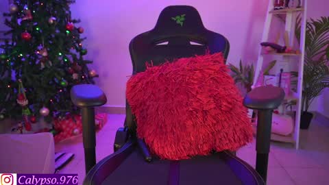 Snapshot of calypso_and_ge1 chatting on 12-29-24, 01:56 Calypso and Kayla online show from 12-29-24, 01:56
