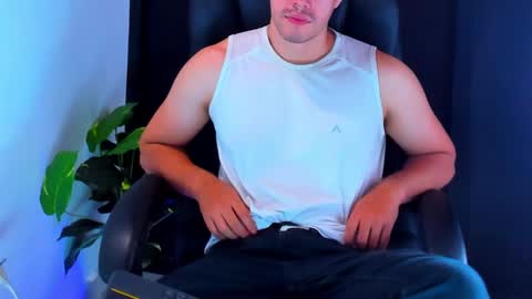 Snapshot of camara110 chatting on 12-10-24, 06:49 camara110 online show from 12-10-24, 06:49