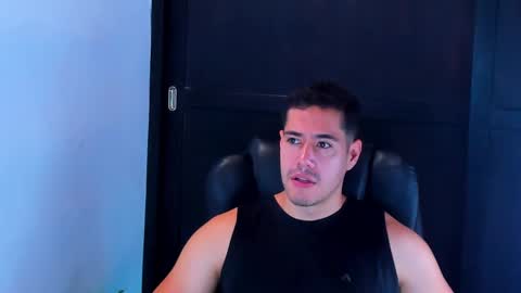 Snapshot of camara110 chatting on 12-14-24, 06:52 camara110 online show from 12-14-24, 06:52