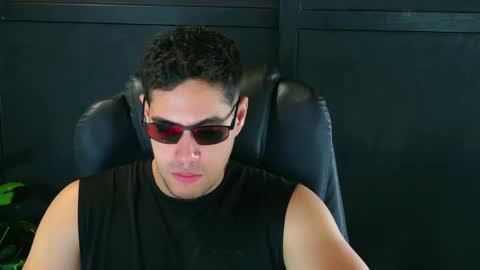 Snapshot of camara110 chatting on 03-06-25, 12:10 camara110 online show from 03-06-25, 12:10