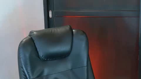 Snapshot of camara110 chatting on 09-26-25, 05:39 camara110 online show from 09-26-25, 05:39