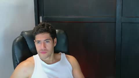 Snapshot of camara110 chatting on 10-03-25, 03:25 camara110 online show from 10-03-25, 03:25