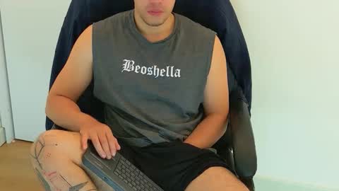 camara110 online show from 11-18-25, 08:02