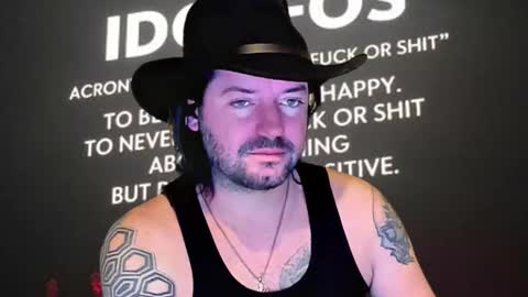 camarant online show from 11-15-25, 09:06