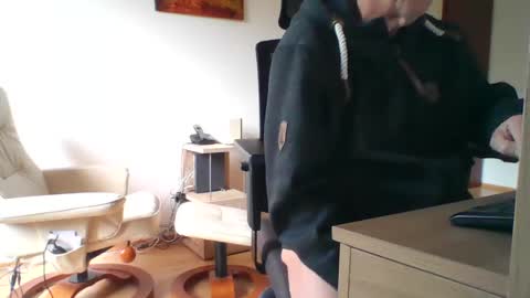 camcologne online show from 01-07-25, 10:43