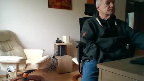 camcologne online show from 02-10-25, 02:16