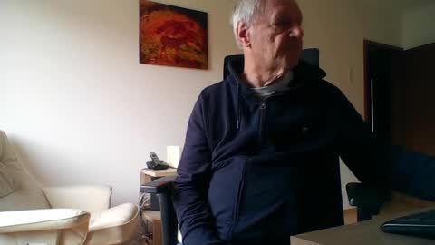 camcologne online show from 02-13-26, 09:27