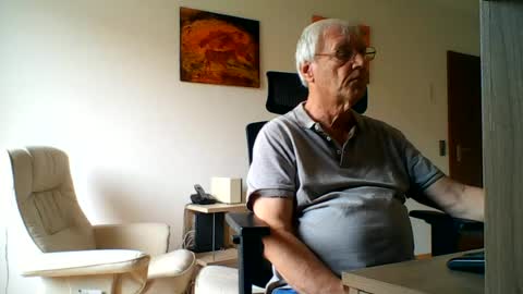 camcologne online show from 06-17-26, 07:11