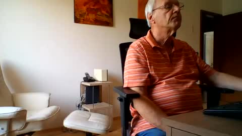camcologne online show from 07-10-26, 10:40