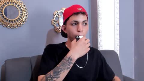 Snapshot of cameron_lux4 chatting on 10-30-25, 04:14 CAMERON online show from 10-30-25, 04:14