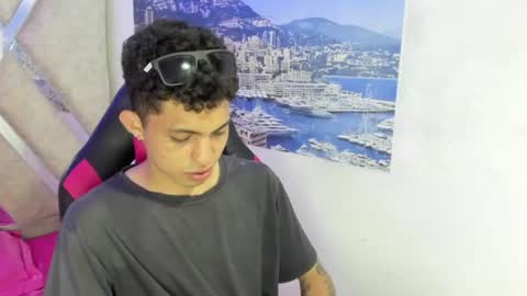 Snapshot of cameron_lux4 chatting on 07-11-26, 03:42 CAMERON online show from 07-11-26, 03:42