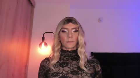 Snapshot of cameron_lyra chatting on 02-18-26, 01:56 Cameron online show from 02-18-26, 01:56