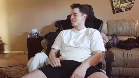 Snapshot of camerondt chatting on 03-07-26, 02:47 camerondt online show from 03-07-26, 02:47