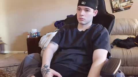 Snapshot of camerondt chatting on 03-08-26, 05:39 camerondt online show from 03-08-26, 05:39