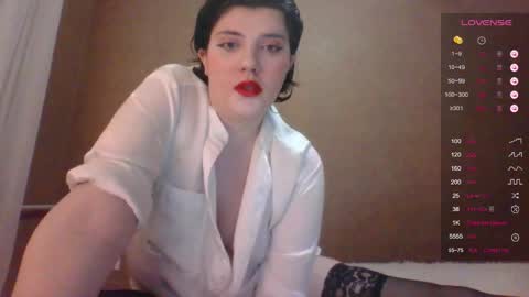 Snapshot of camgirl_xx chatting on 09-29-25, 05:29 Marta online show from 09-29-25, 05:29