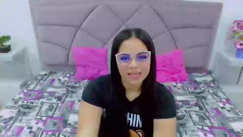 Snapshot of cami_bunnygirlx chatting on 12-28-24, 06:40 CAMI online show from 12-28-24, 06:40