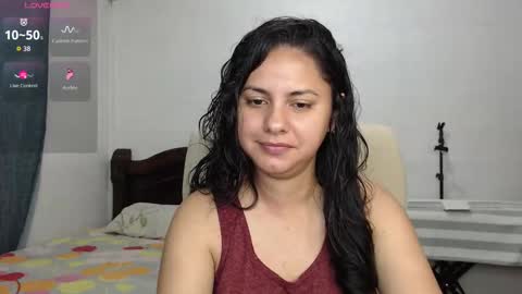 Snapshot of cami_valbuena chatting on 02-03-26, 01:48 Camila Valbuena online show from 02-03-26, 01:48