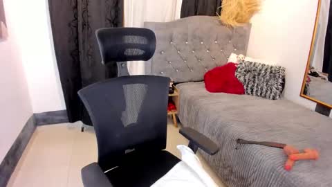 Snapshot of camicute_ chatting on 02-26-26, 11:59 online show from 02-26-26, 11:59