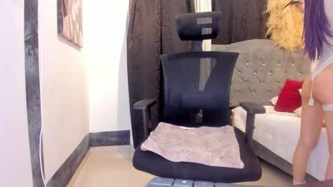 Snapshot of camicute_ chatting on 03-05-26, 11:01 online show from 03-05-26, 11:01