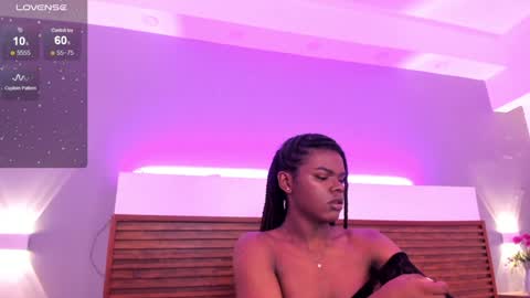 Snapshot of camiestrada chatting on 01-12-25, 10:43 camiestrada online show from 01-12-25, 10:43