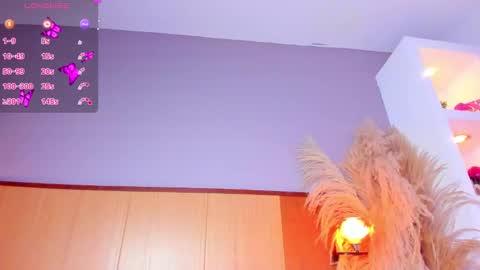 Snapshot of camiestrada chatting on 03-08-25, 11:07 camiestrada online show from 03-08-25, 11:07