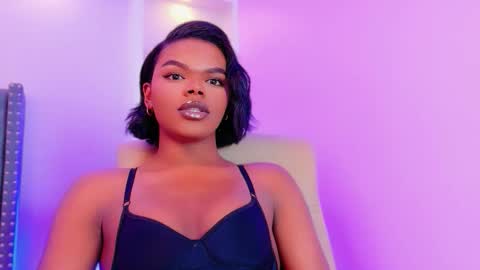 Snapshot of camiestrada chatting on 09-16-25, 12:06 camiestrada online show from 09-16-25, 12:06