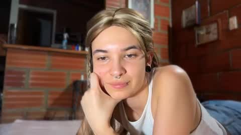 Snapshot of camii19y chatting on 09-15-25, 11:16 camii19y online show from 09-15-25, 11:16