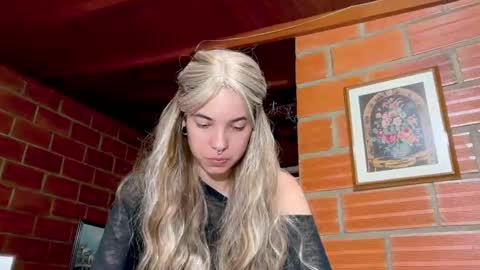 Snapshot of camii19y chatting on 09-27-25, 07:19 camii19y online show from 09-27-25, 07:19