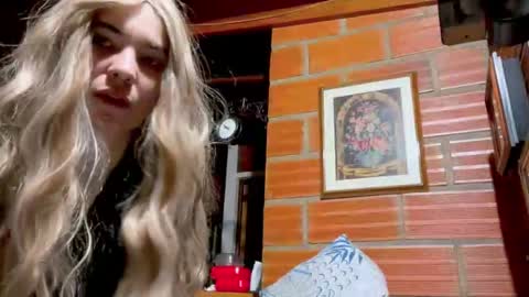 Snapshot of camii19y chatting on 09-29-25, 12:05 camii19y online show from 09-29-25, 12:05