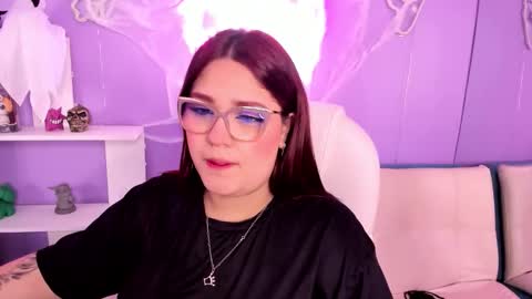 Camila Osorio online show from 10-20-25, 07:03