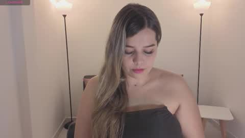 Snapshot of camiilaa1 chatting on 02-08-26, 10:35 Camila online show from 02-08-26, 10:35