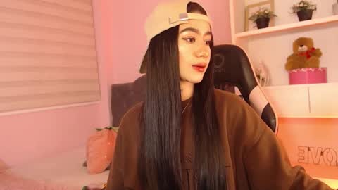 Snapshot of camiilaatorres chatting on 03-16-26, 07:29 camila online show from 03-16-26, 07:29