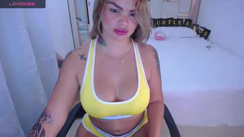 Snapshot of camila__palmer chatting on 01-26-25, 12:22 online show from 01-26-25, 12:22