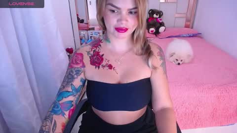 Snapshot of camila__palmer chatting on 03-10-25, 01:12 online show from 03-10-25, 01:12