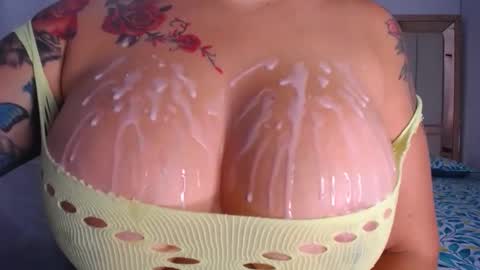 Snapshot of camila__palmer chatting on 01-16-26, 02:32 online show from 01-16-26, 02:32